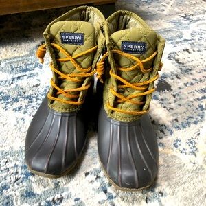 Sperry boots